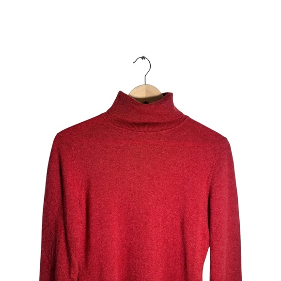 Garnet Hill Cashmere Turtleneck Sweater Rose Pink Knit Quiet Luxury Size Medium - Picture 4 of 7